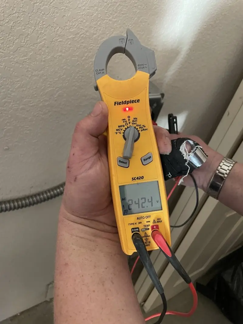Voltage testing with clamp meter during Aluminum Wiring Replacement in Jenkintown